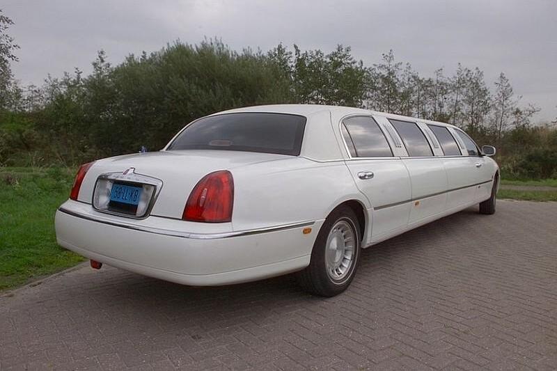 Lincoln limousine